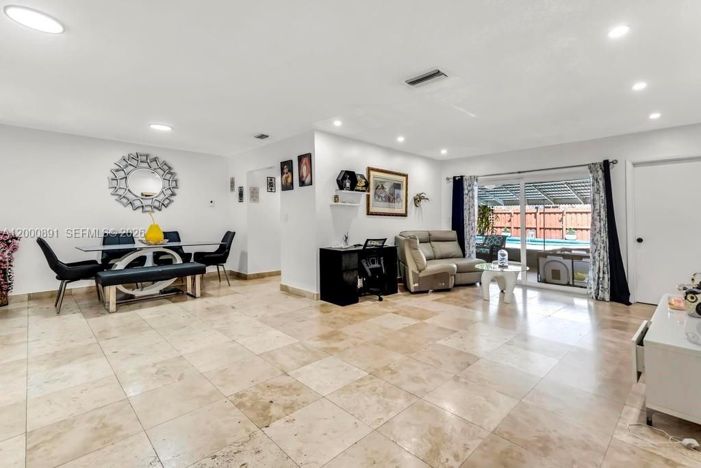 1301 N 74th Ter, Hollywood, FL 33024 Photo