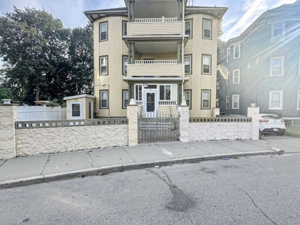 12 Hiawatha, Boston, MA 02126