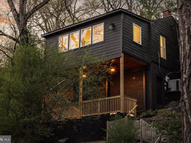 714 BENNYS BEACH ROAD, FRONT ROYAL, VA 22630