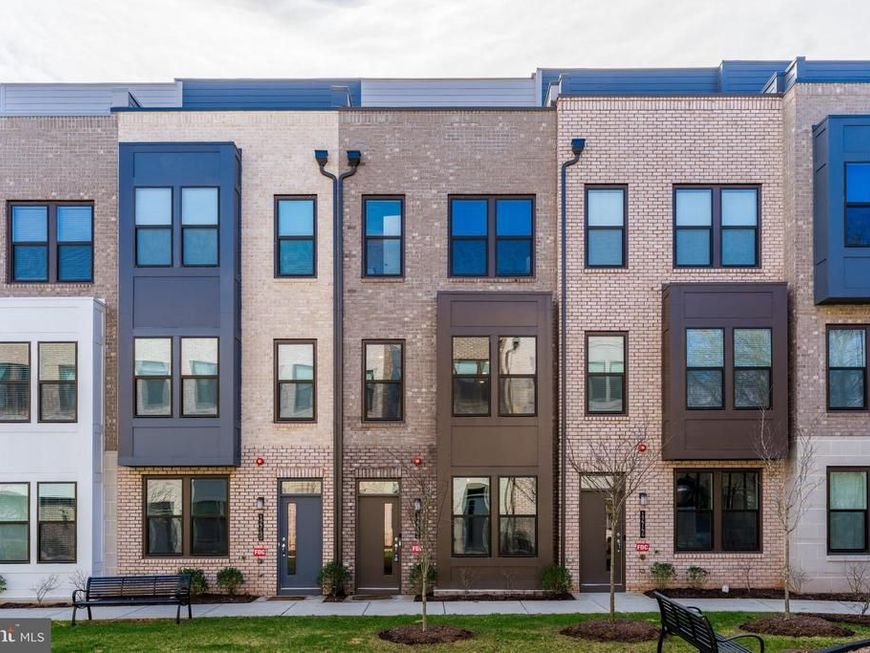 12742 Verdant Way, Reston, VA 20191 Main Photo