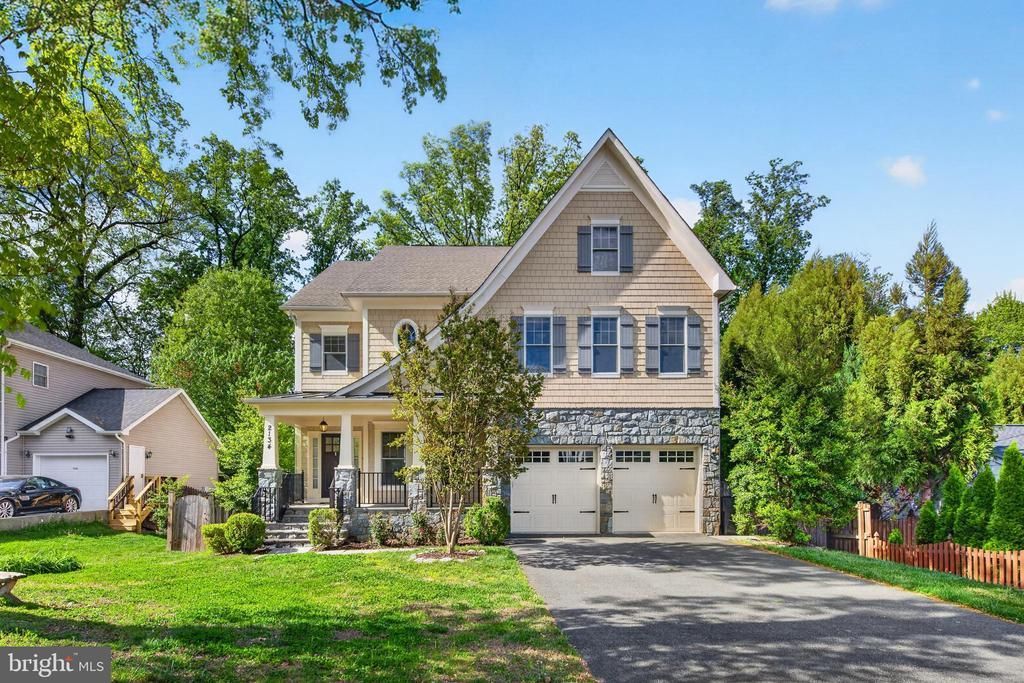 2134 Haycock Road, Falls Church, VA 22043 Main Photo