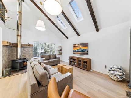 1857 Jicarilla Drive, South Lake Tahoe, CA 96150 Photo