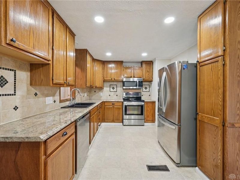 1320 Arlington Drive, Xenia, OH 45385 Photo 17