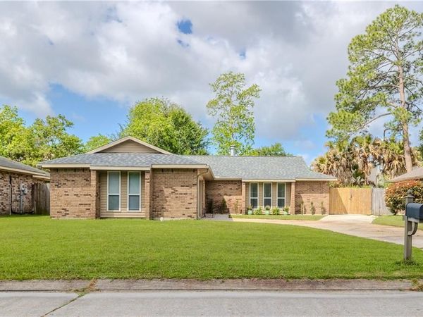 113 GOLDENWOOD Drive, Slidell, LA 70461