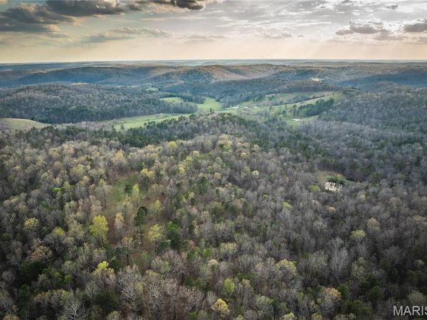 000 Whiteacre Run , Unincorporated, MO 65560