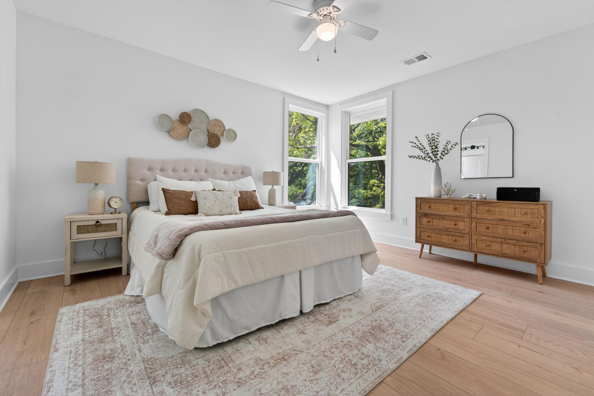 1057 Glenshaw Street Photo 15