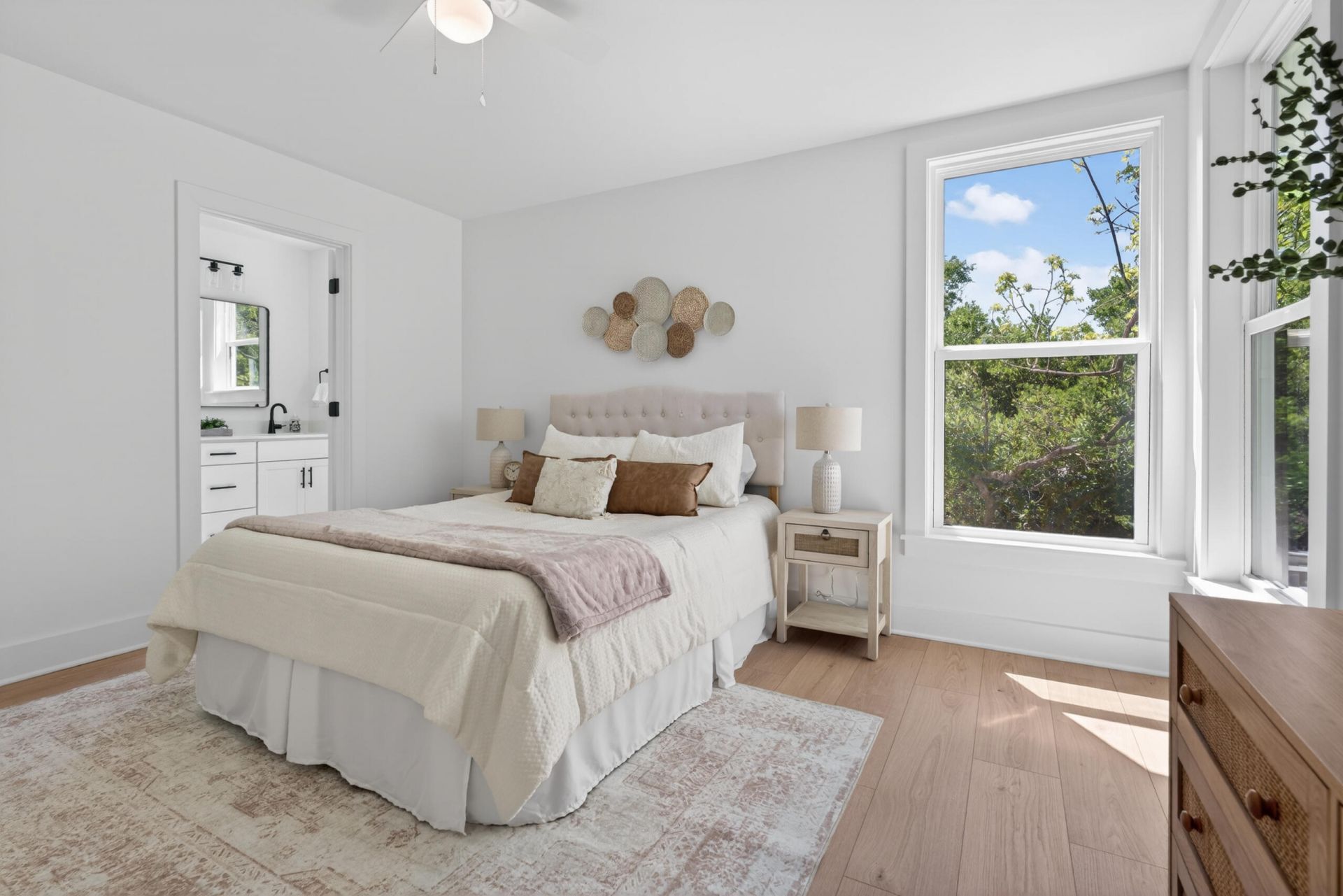 1057 Glenshaw Street Photo 16