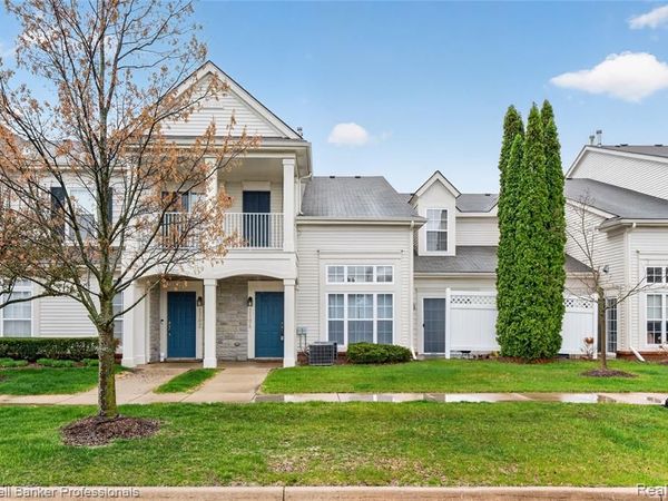 2104 Trailway Court, Commerce Twp, MI 48390