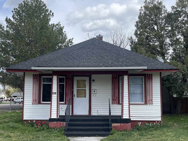 725 E Judicial Street, Blackfoot, ID 83221