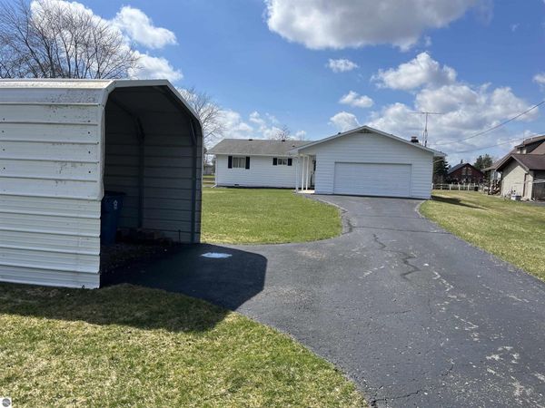 716 Allen Court, Au Gres, MI 48703