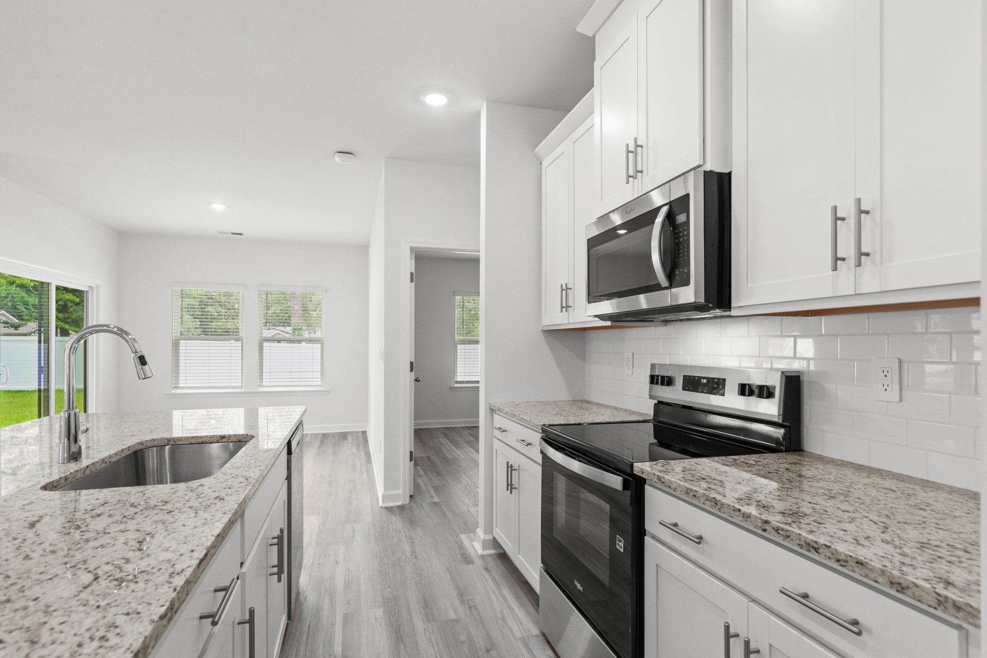 313 Jessamine St. Photo 14