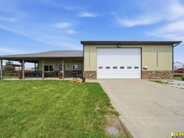 5W South Street , Lorton, NE 68382