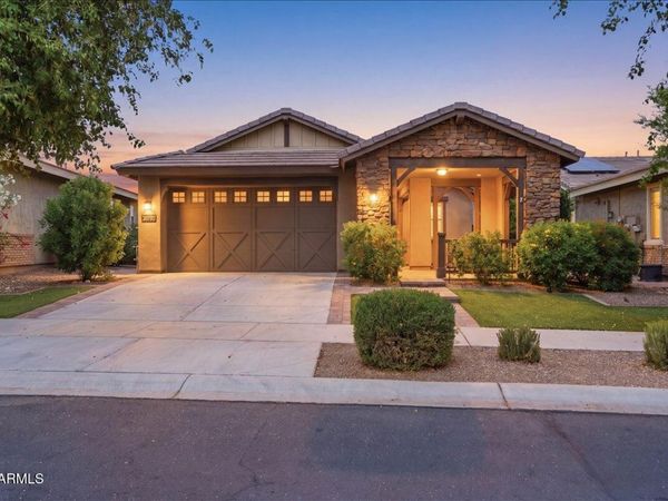 20790 W HILLCREST Boulevard, Buckeye, AZ 85396