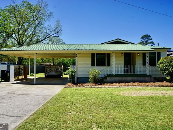 143 Washington Street NW, Warwick, GA 31796