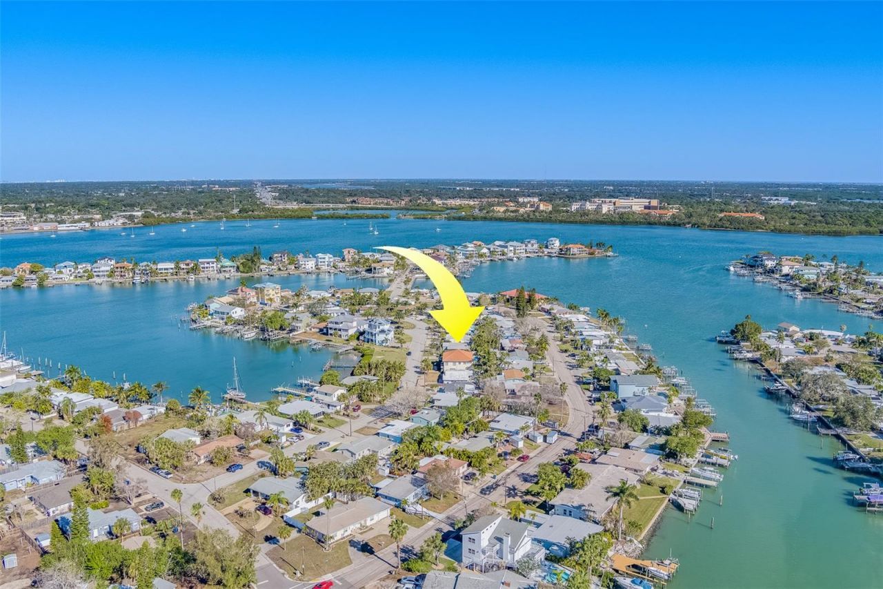 717 Sunset Cove, Madeira Beach, FL 33708 Photo