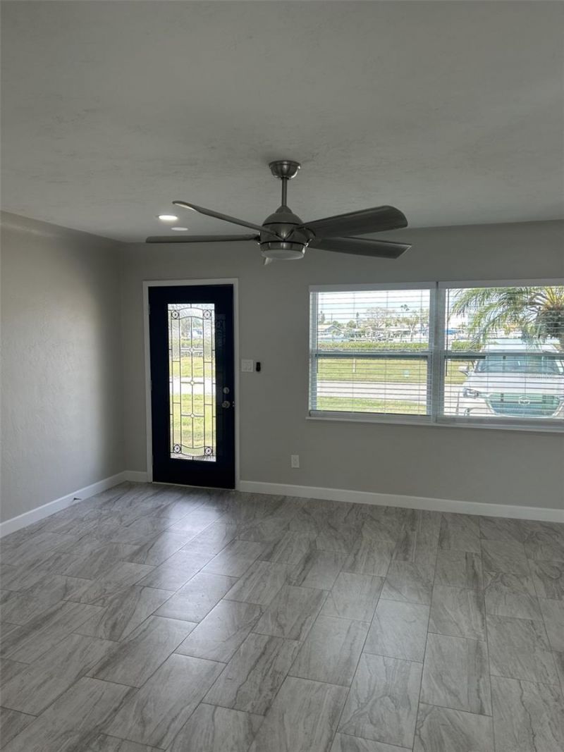 717 Sunset Cove, Madeira Beach, FL 33708 Photo