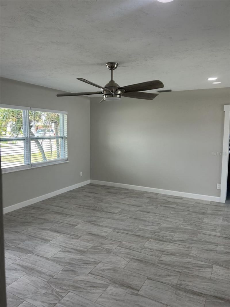 717 Sunset Cove, Madeira Beach, FL 33708 Photo