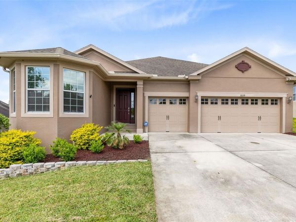 30139 HACKNEY LOOP , MOUNT DORA, FL 32757