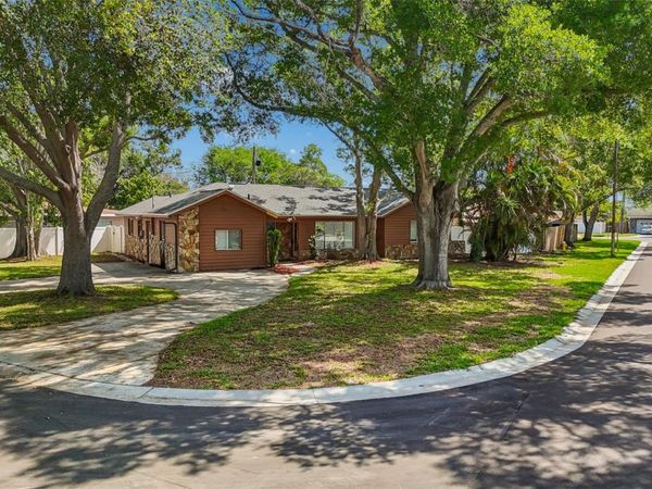 1716 MADRID DRIVE , LARGO, FL 33778