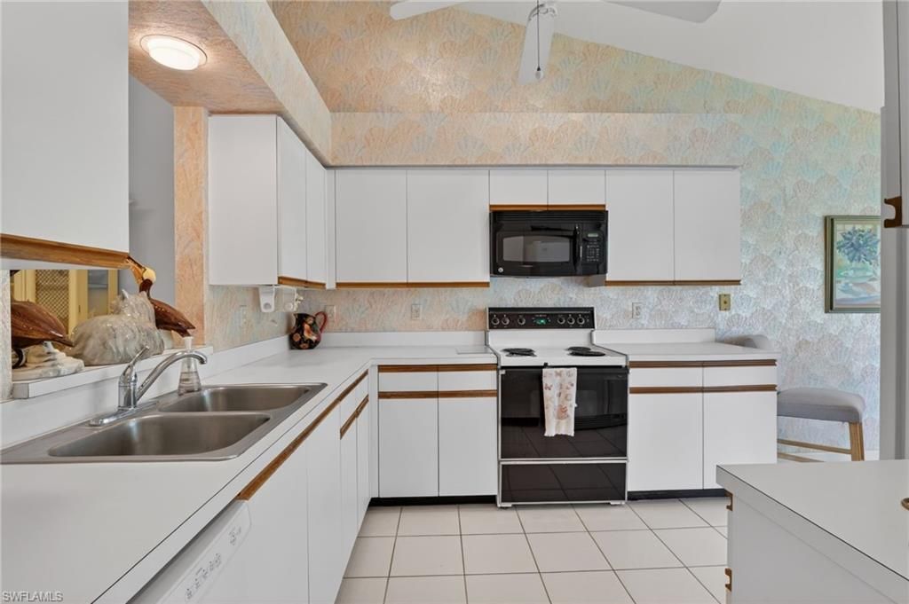 12130 Kelly Greens Blvd, Unit 104, Fort Myers, FL 33908 Photo