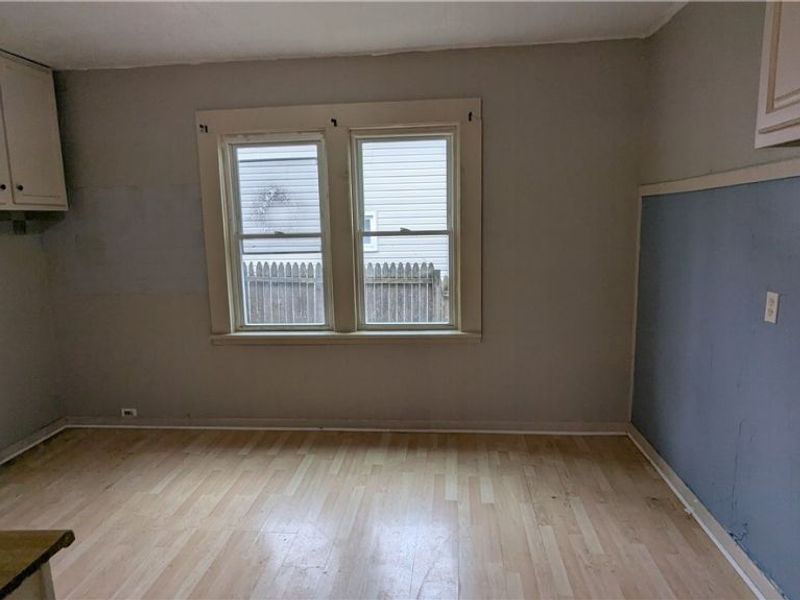 379 Homestead Street, Akron, OH 44306 Photo 13