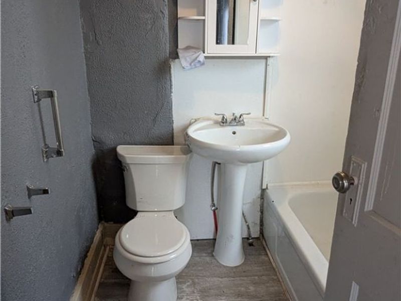 379 Homestead Street, Akron, OH 44306 Photo 18