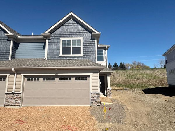 186 Huntington Drive, Waconia, MN 55387