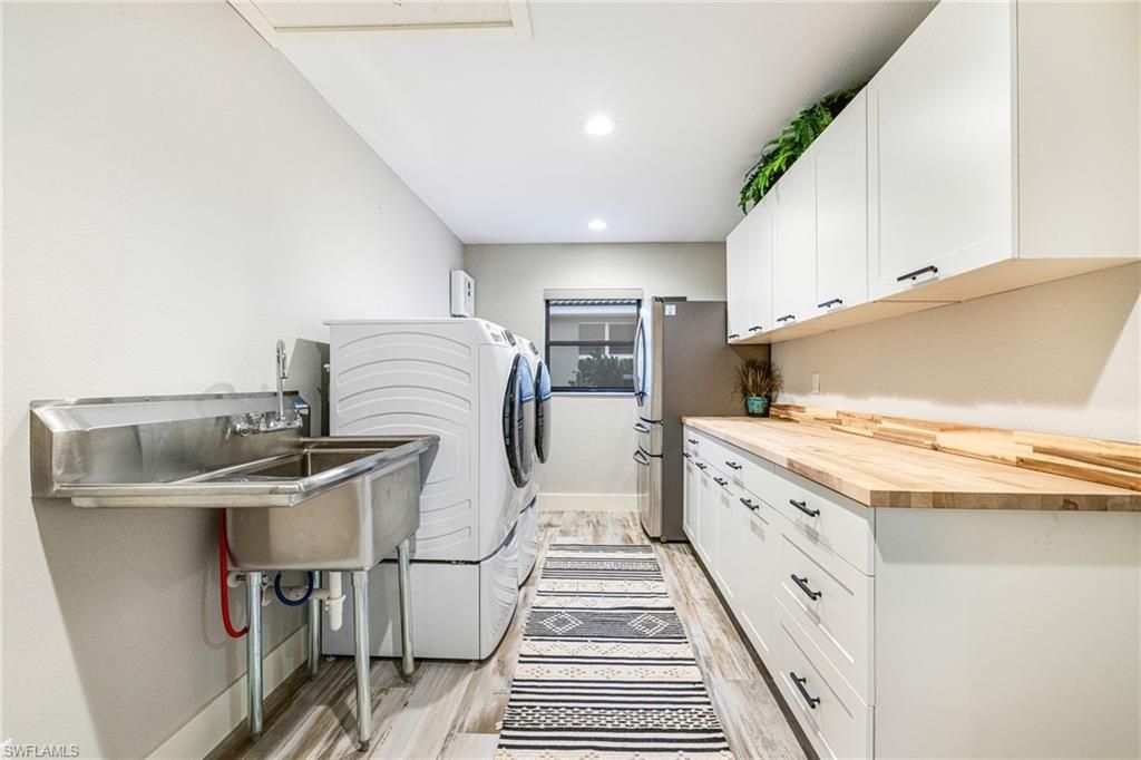 1911 SE 32nd Ter , Cape Coral, FL 33904 Photo