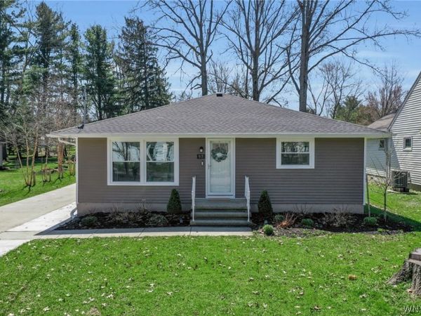 97 Huntington Court, Hamburg, NY 14075