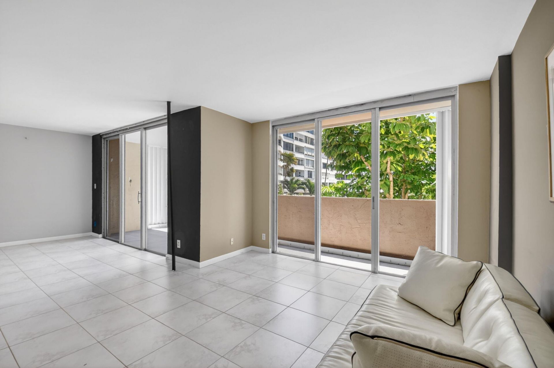 3581 S Ocean Boulevard, Unit 3c, South Palm Beach, FL 33480 Photo