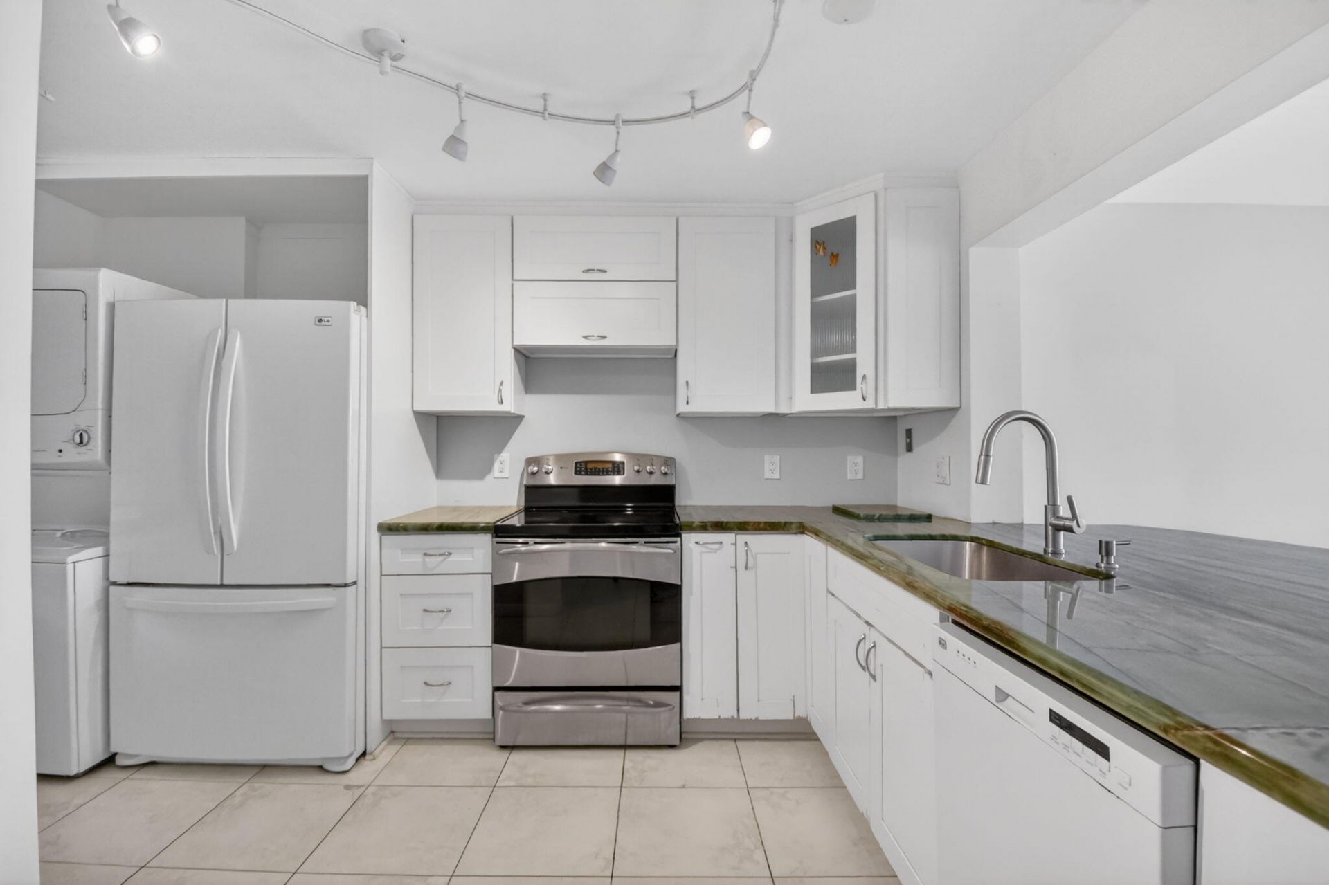 3581 S Ocean Boulevard, Unit 3c, South Palm Beach, FL 33480 Photo