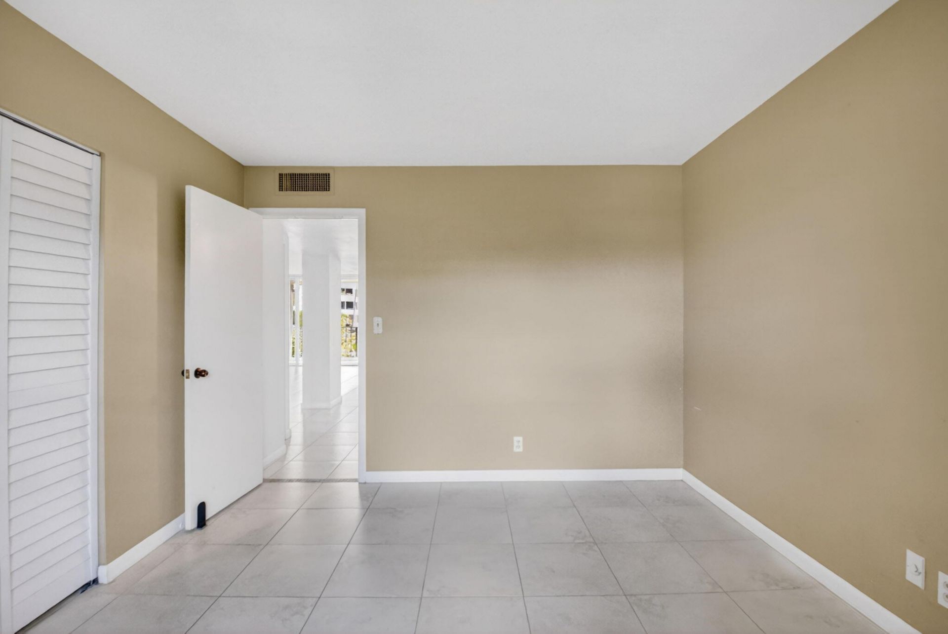 3581 S Ocean Boulevard, Unit 3c, South Palm Beach, FL 33480 Photo