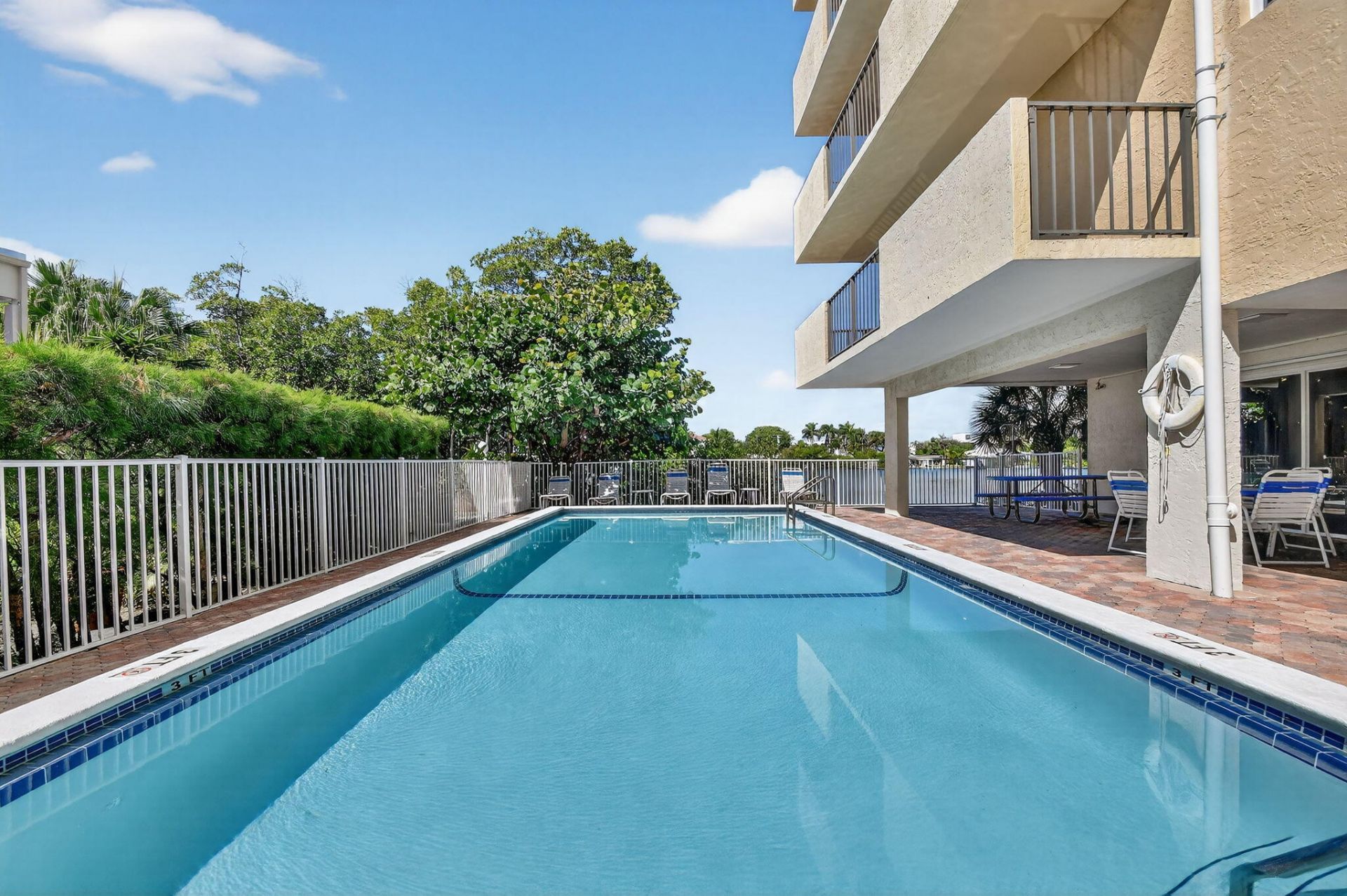 3581 S Ocean Boulevard, Unit 3c, South Palm Beach, FL 33480 Photo