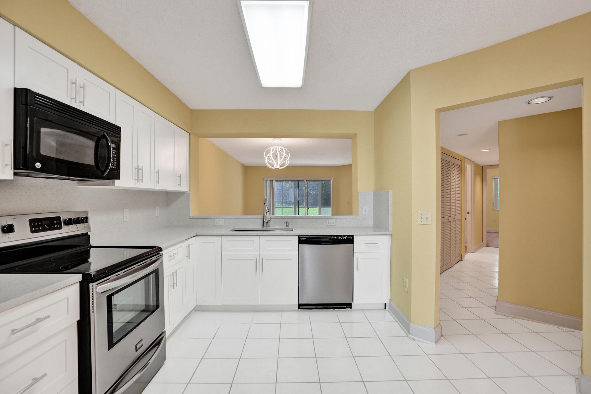 7513 Trent Drive, Unit 107, Tamarac, FL 33321 Photo