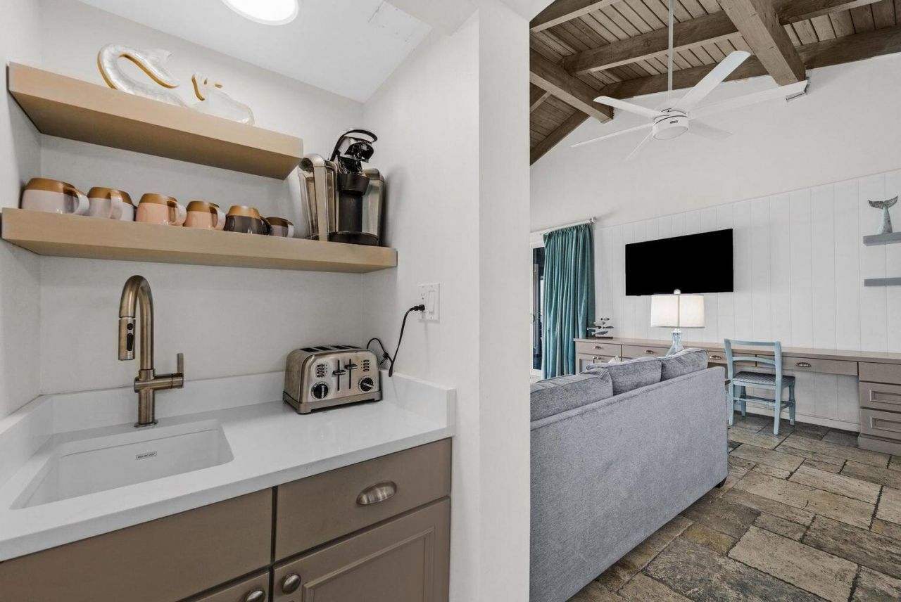 4402 Marina Villa Drive, Marathon, FL 33050 Photo