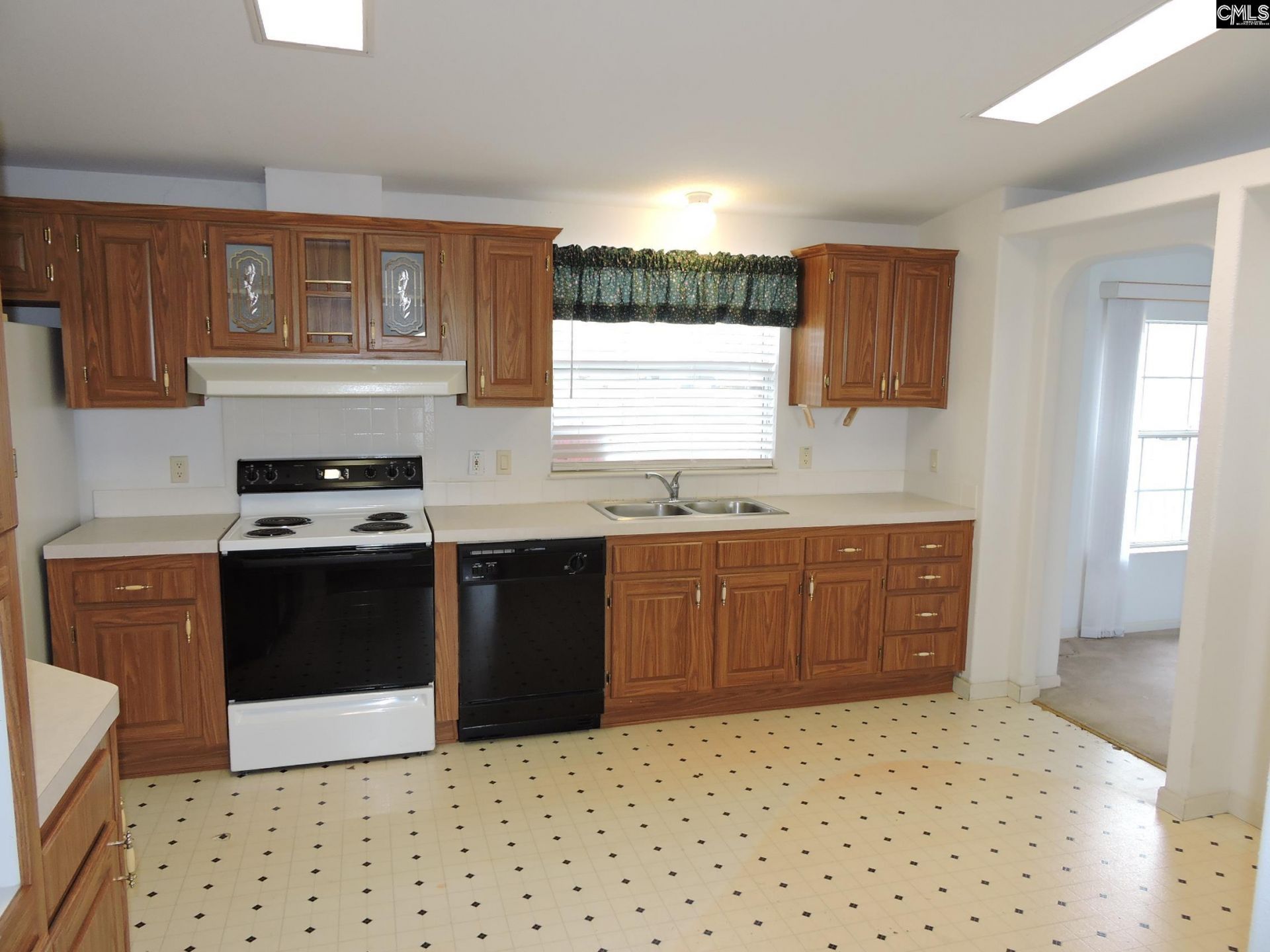 72 Sunshine Point Photo 15