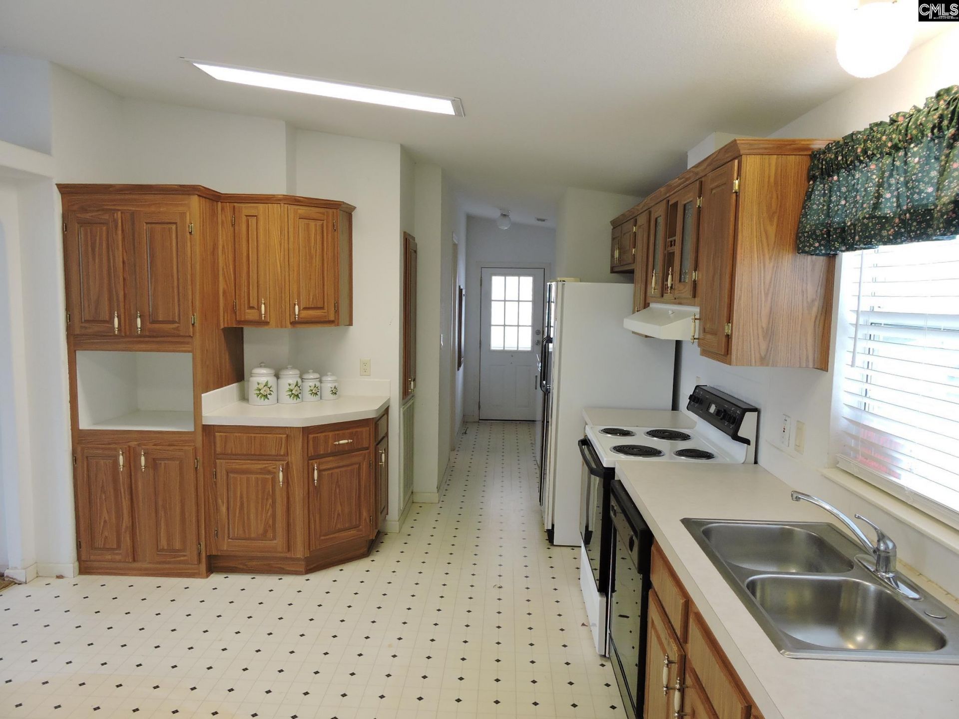 72 Sunshine Point Photo 16