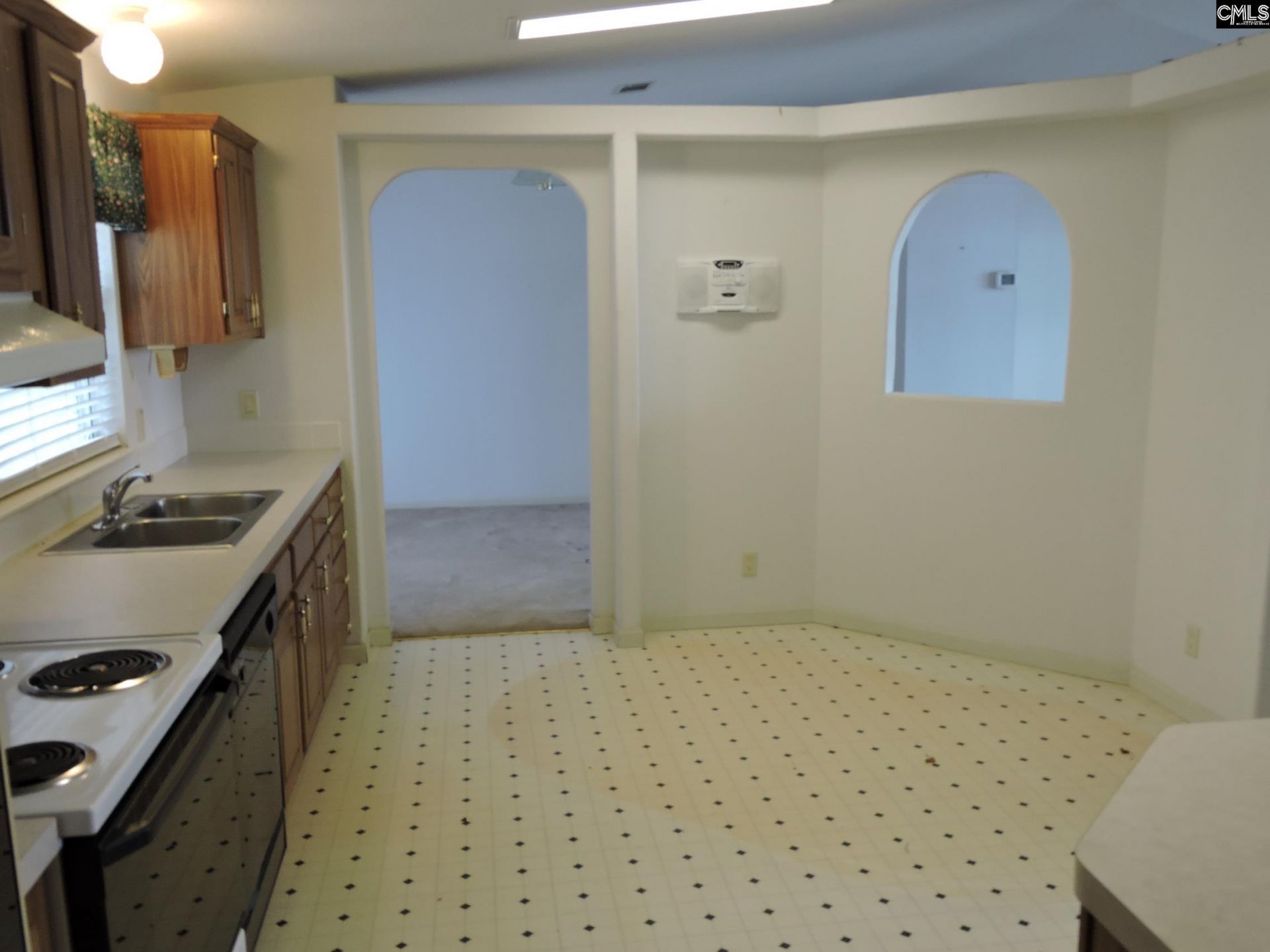 72 Sunshine Point Photo 17