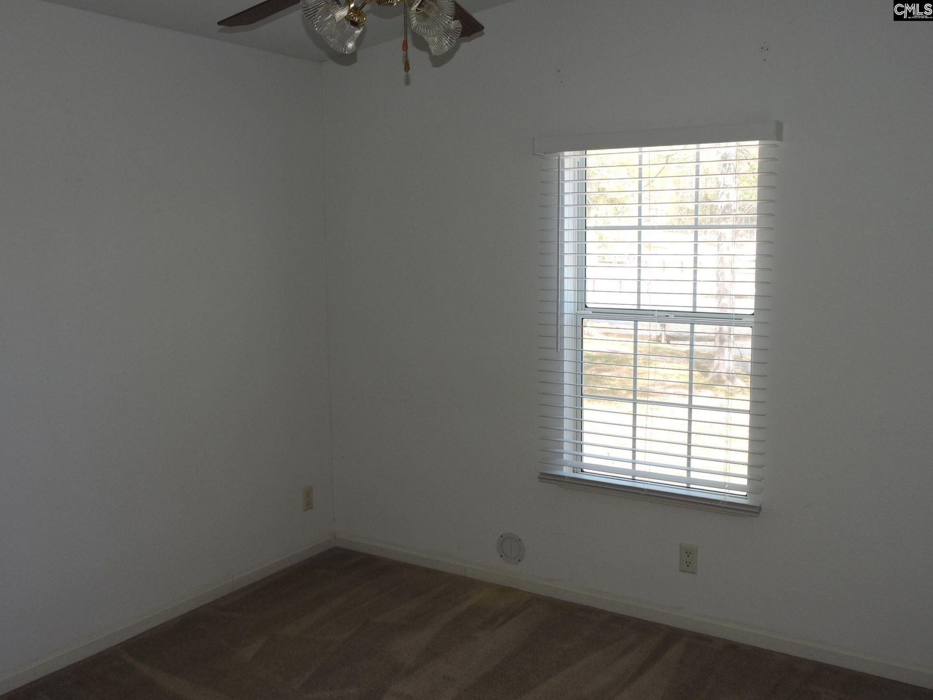 72 Sunshine Point Photo 22