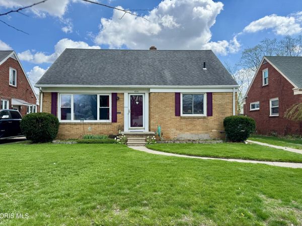 4541 S May Avenue, Toledo, OH 43614