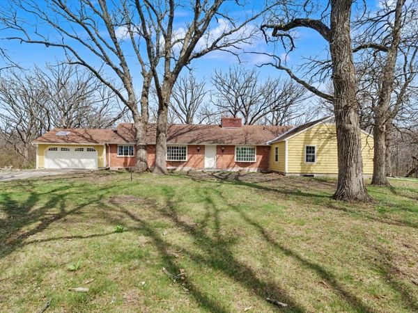 404 Oak Drive , Roberts, IL 60962