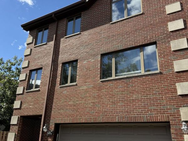 60 S Dee Road , Unit G, Park Ridge, IL 60068