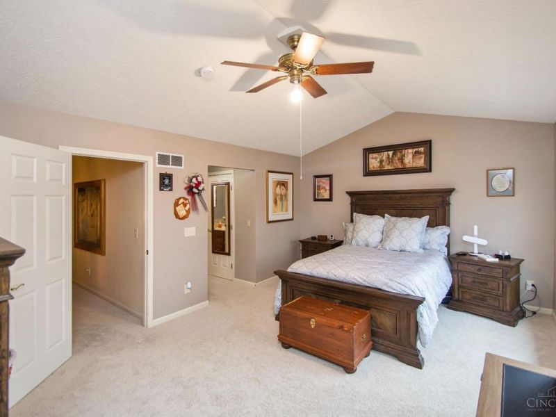 5927 Castlewood Crossing, Miami Twp, OH 45150 Photo 20