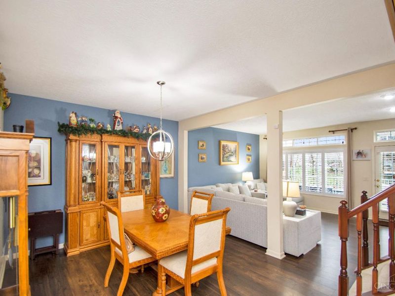 5927 Castlewood Crossing, Miami Twp, OH 45150 Photo 3