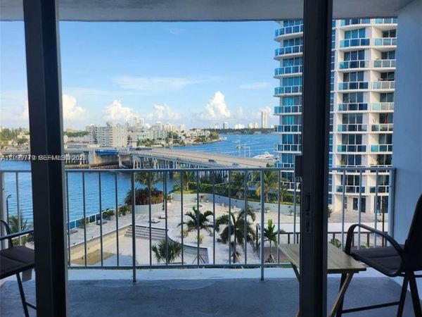 1865 79th St Cswy, Unit 8E, North Bay Village, FL 33141