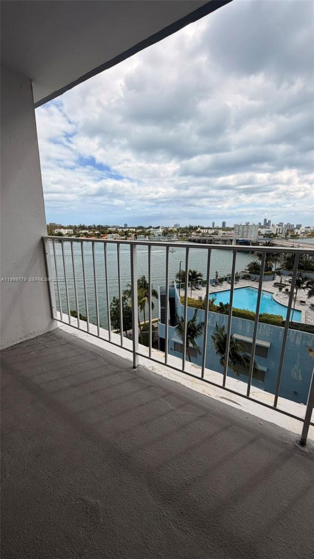 1865 79th St Cswy, Unit 8E, North Bay Village, FL 33141 Photo