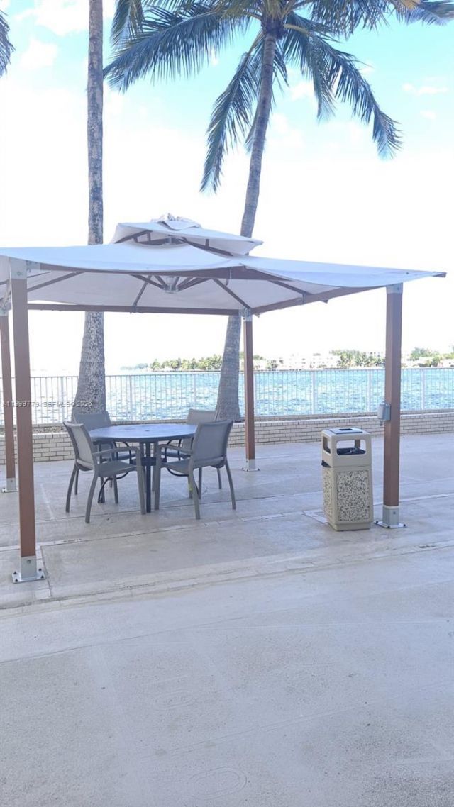 1865 79th St Cswy, Unit 8E, North Bay Village, FL 33141 Photo