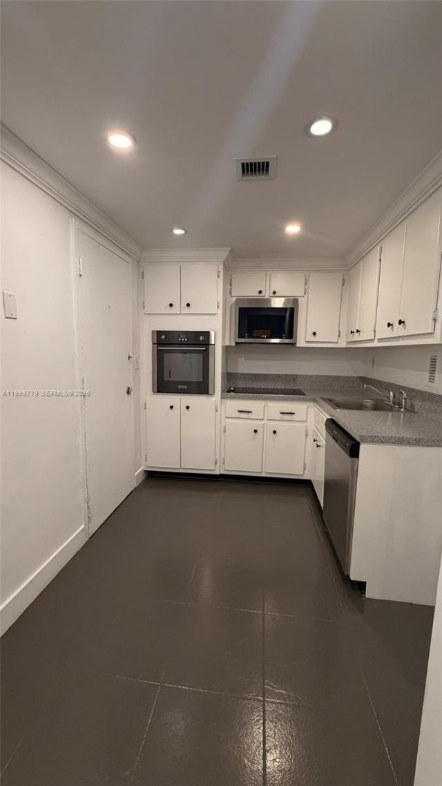 1865 79th St Cswy, Unit 8E, North Bay Village, FL 33141 Photo