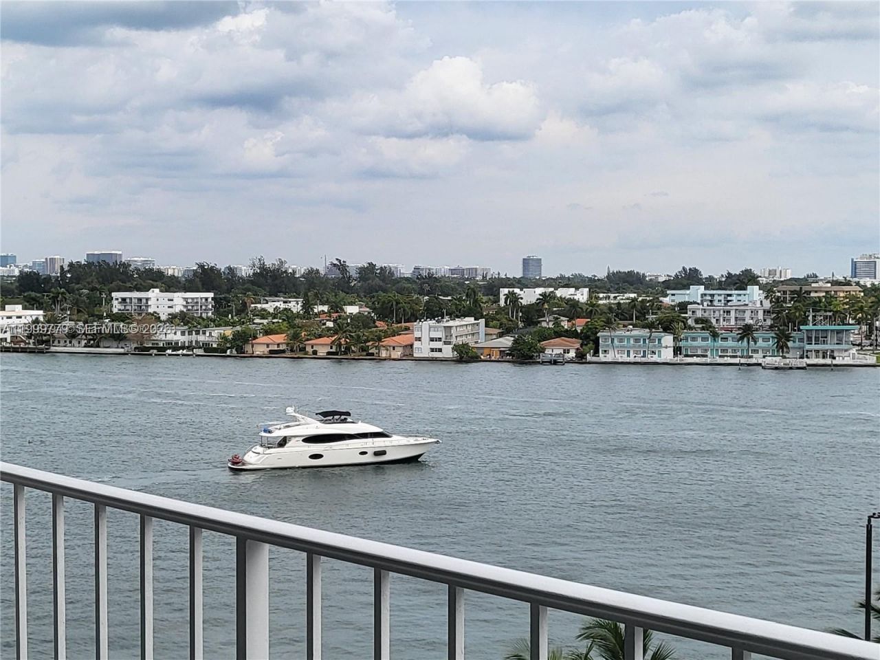 1865 79th St Cswy, Unit 8E, North Bay Village, FL 33141 Photo