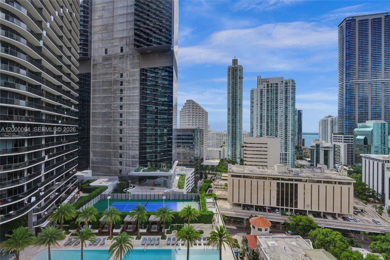 45 SW 9th St, Unit 1803, Miami, FL 33130 Photo